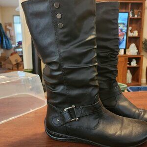 Black boots sz 11